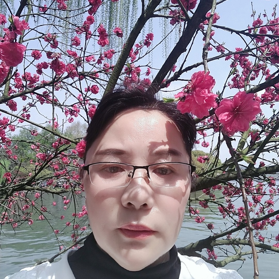 南鸢爱粗心的照片