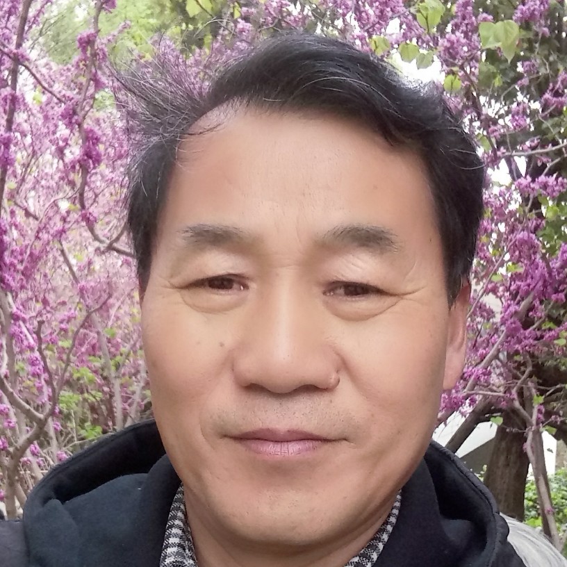 吴月根的照片