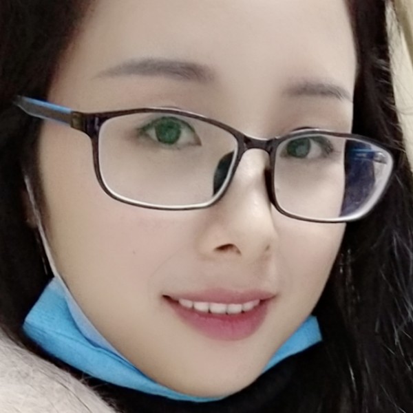 清秀演变女王的照片
