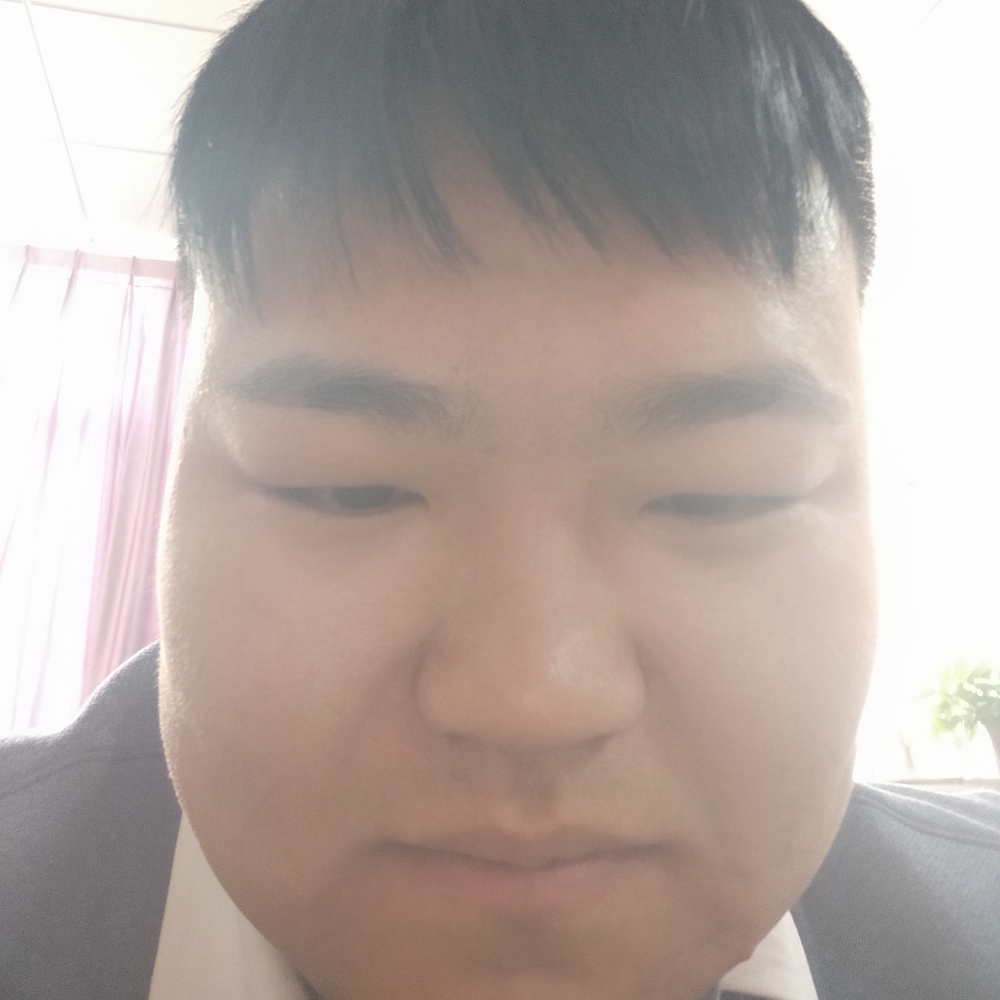 虚幻回首碧影的照片