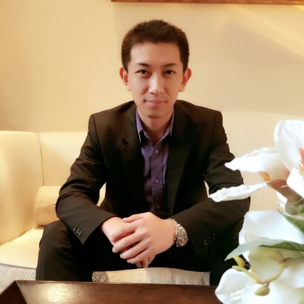 小洲上的兰花的照片