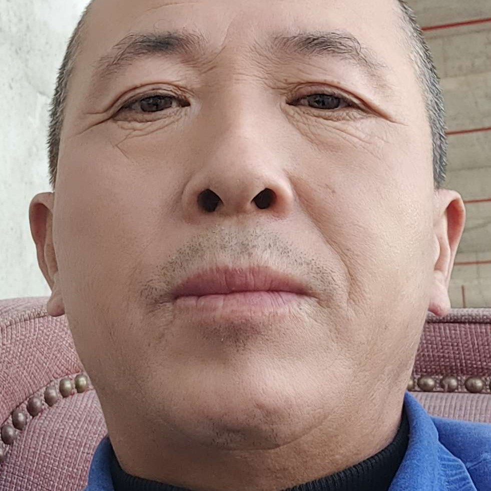 月张玉军的照片