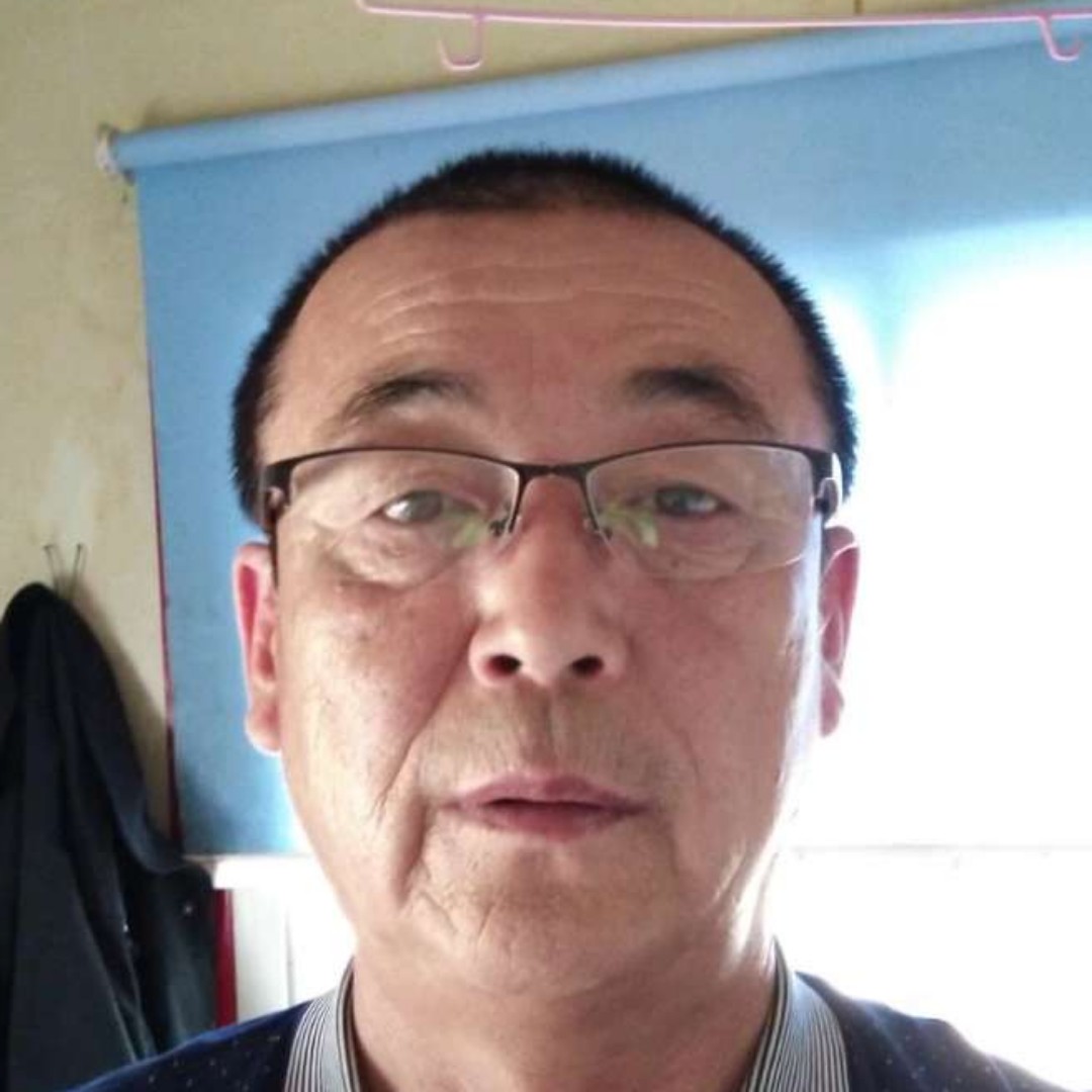 粗犷给大象的照片
