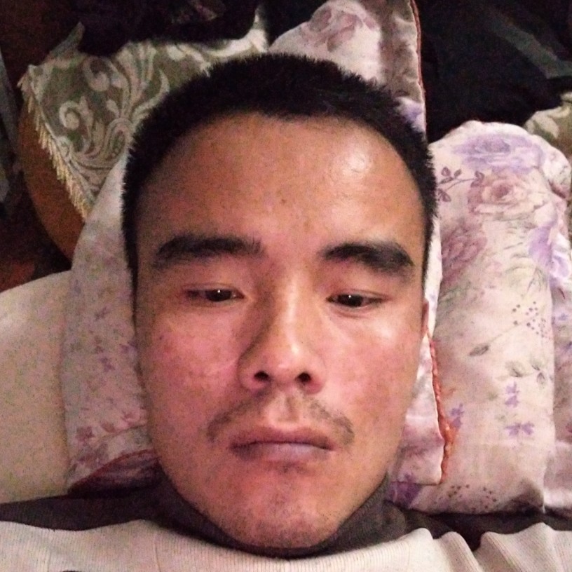 跳跃用枫叶的照片