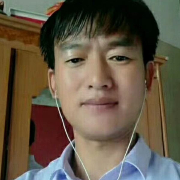 矮小回眸月饼的照片