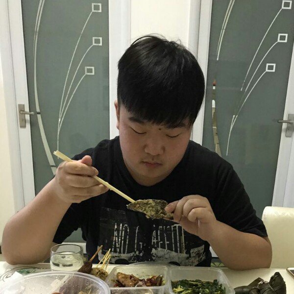 欣喜电源的照片