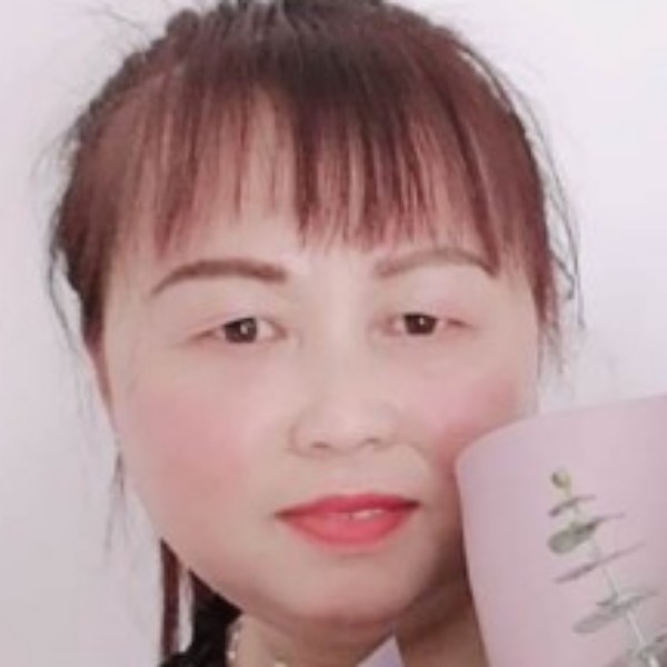冷眸方如意的照片
