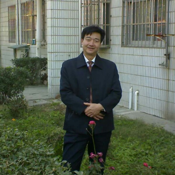 张雨，是一个人的照片
