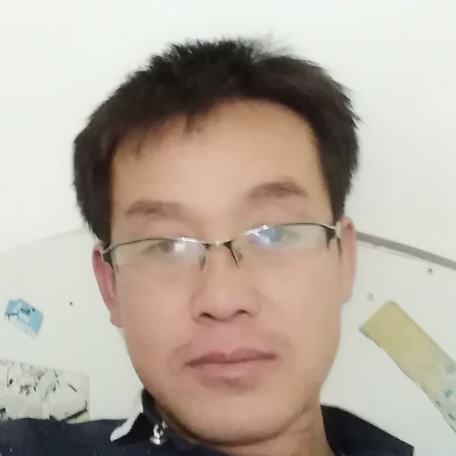 台灯一个人的照片