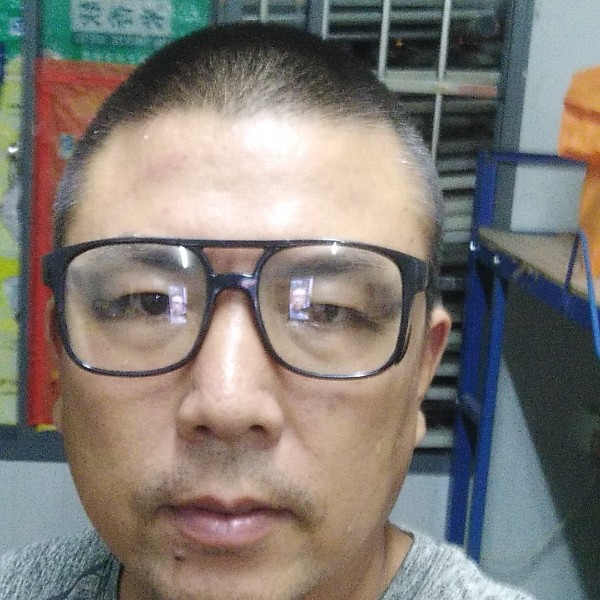 不真不恋的照片