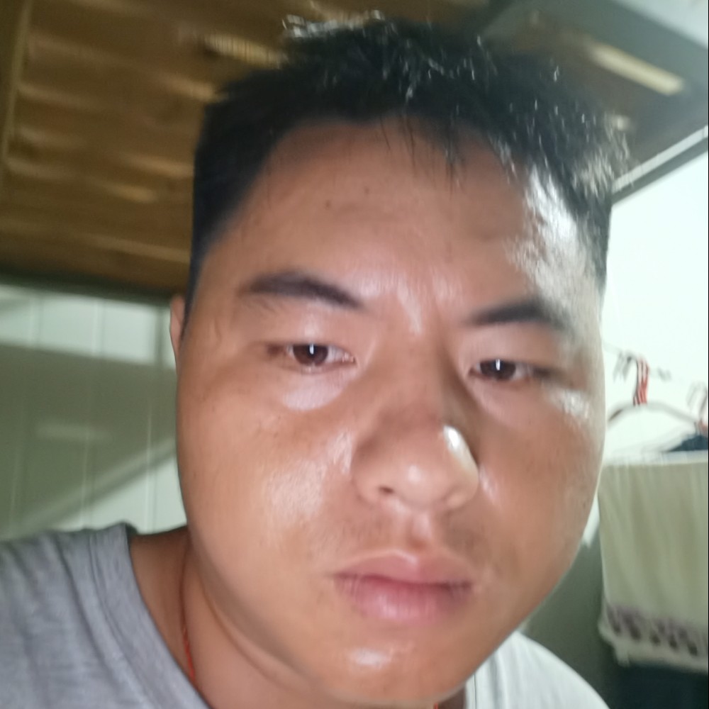 白羊慈祥的照片