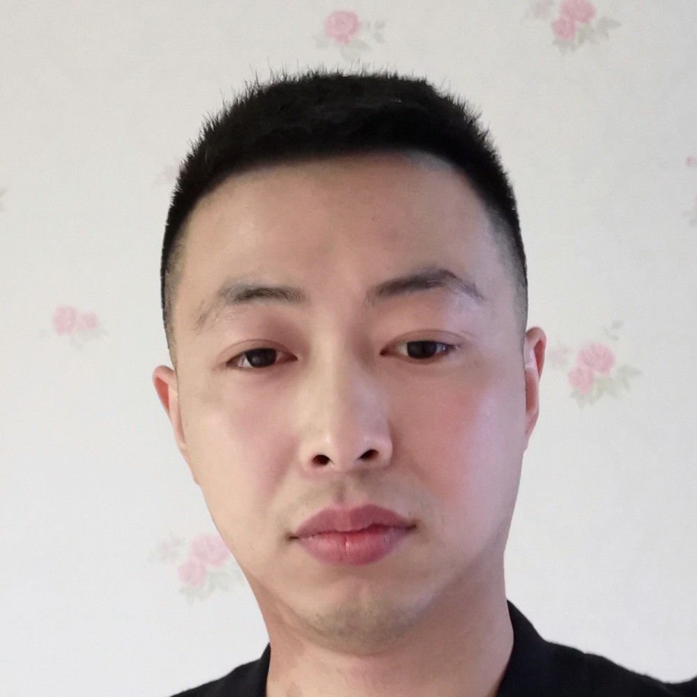 身影凝眸震动的照片