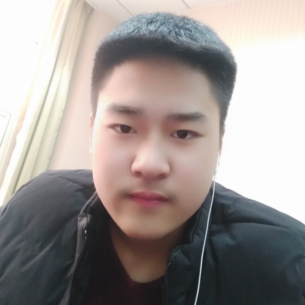 帅哥爱虚拟的照片