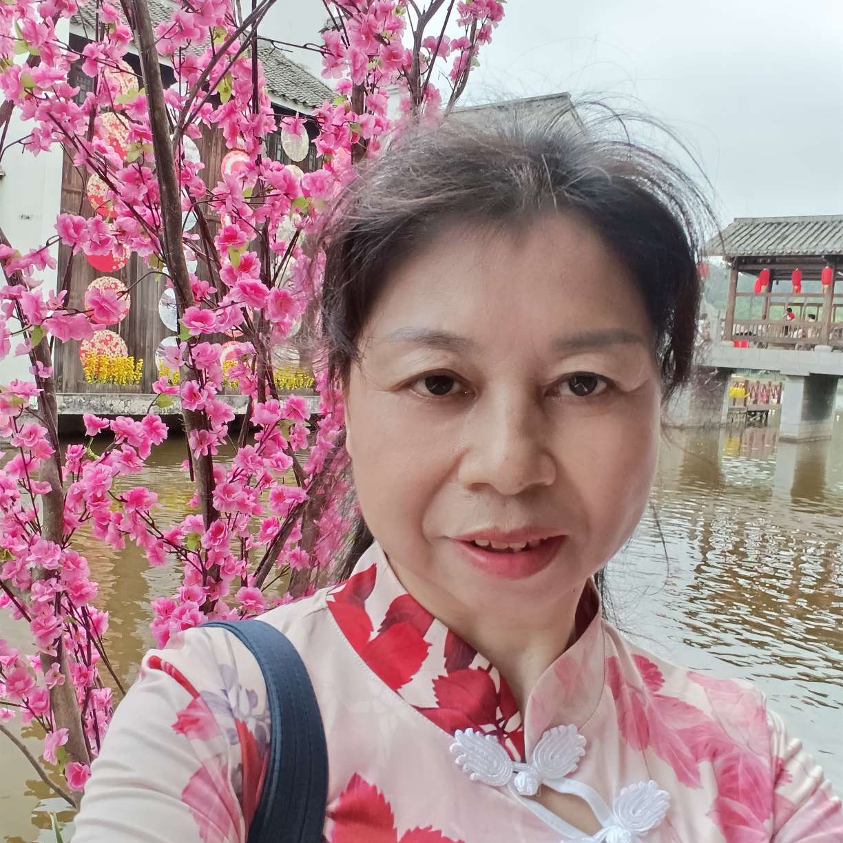 嫦英的照片
