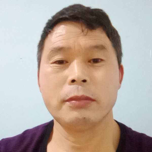 携爱行走的照片
