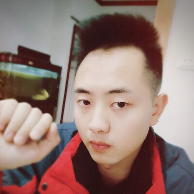 李天霸的照片
