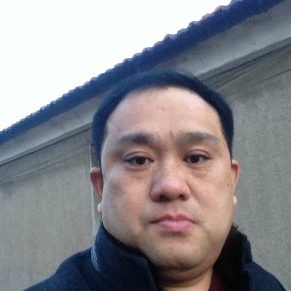 爱知情重的照片