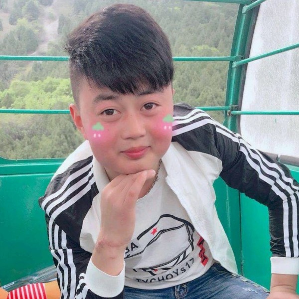 衣见钟情的照片