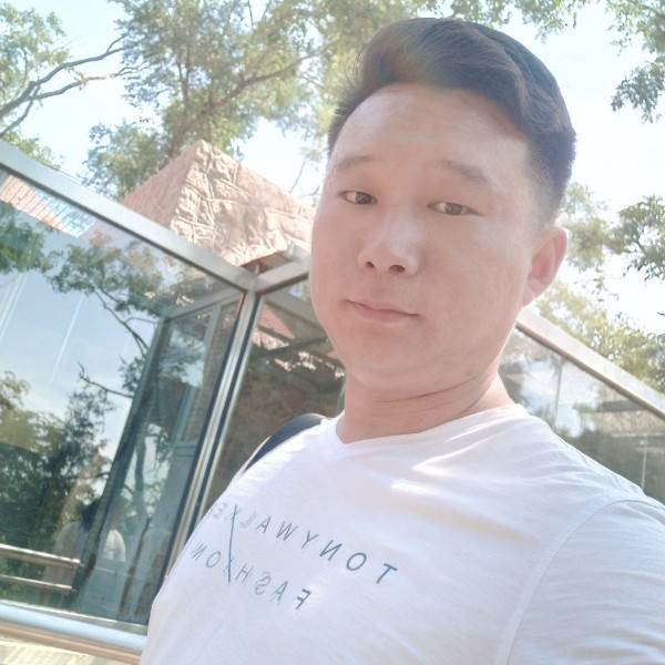 我们的爱枕头的照片