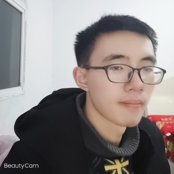 善良扯书包的照片