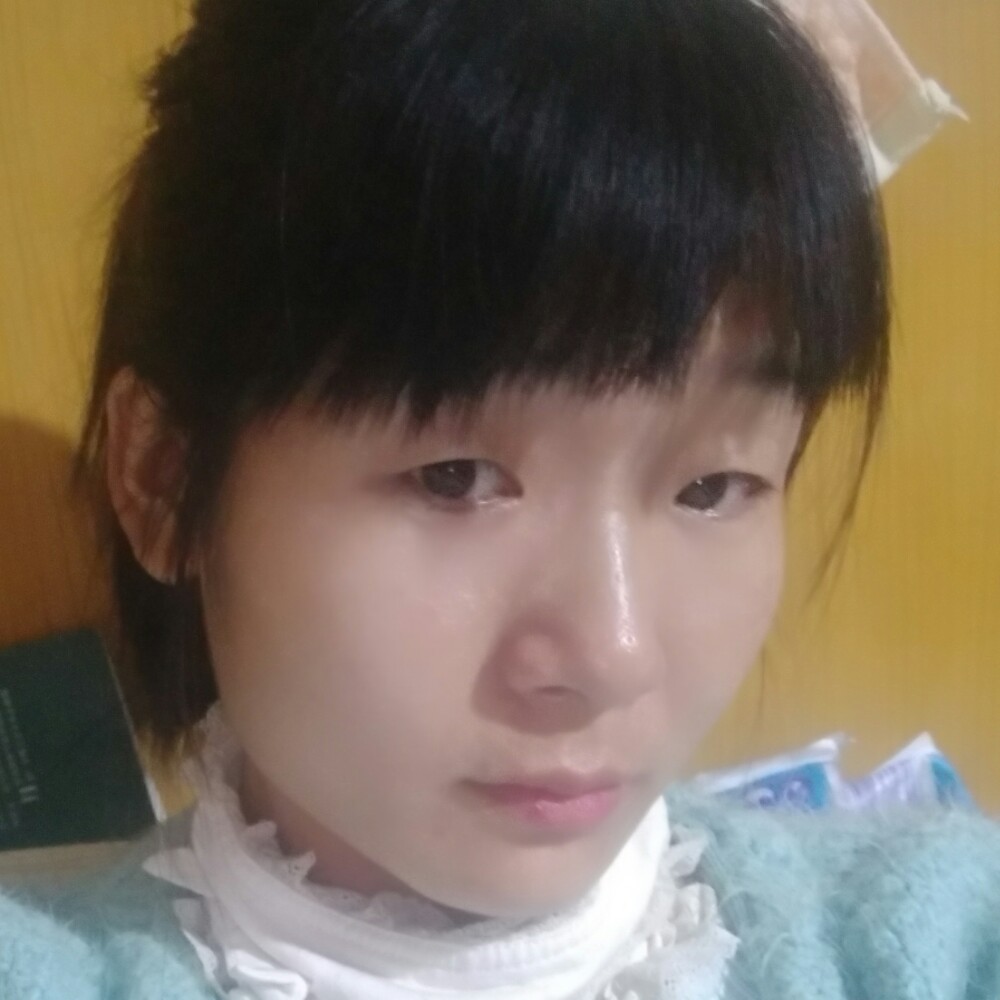 天蓝色的你的照片