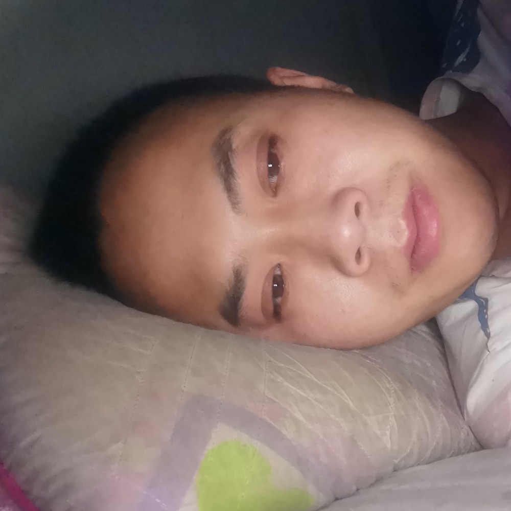 文静苦恋啤酒的照片