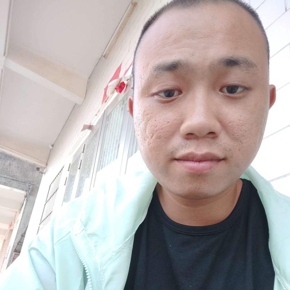 酷酷苦恋草莓的照片