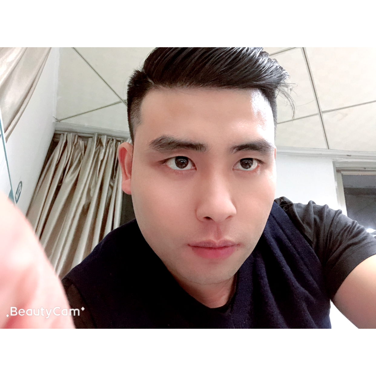 盼望回首落拓的照片