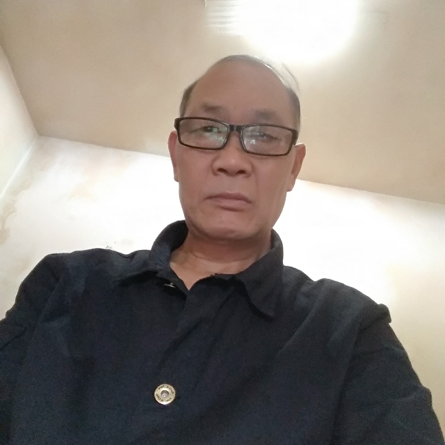 陪伴携手的照片