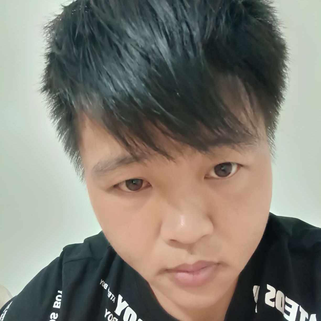 彩云上的风筝的照片