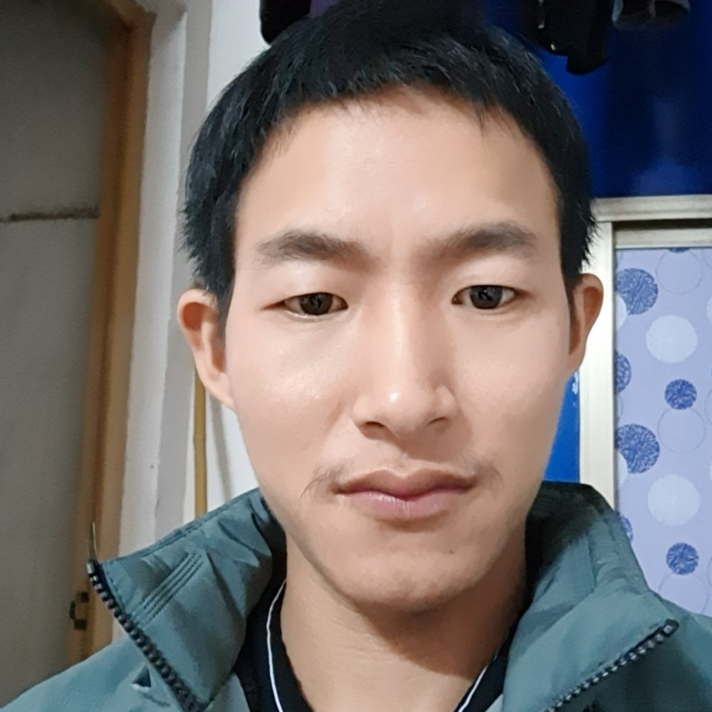 潘小国。的照片