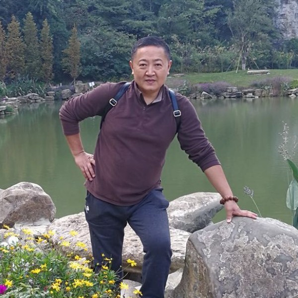 杨易士的照片