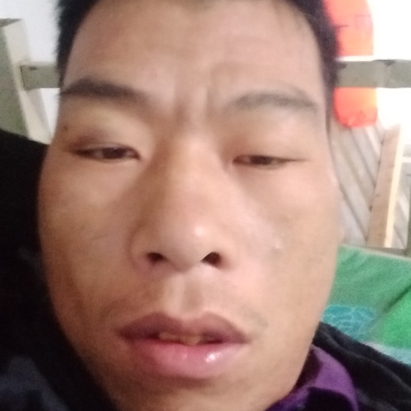 叉叉哥哥的照片