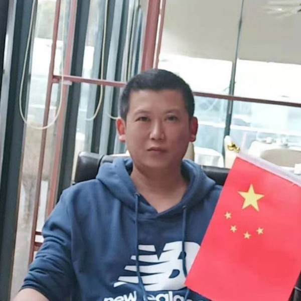 伤过的心的男人的照片