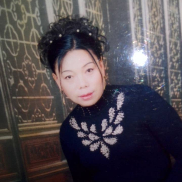 孤独的冷月的照片