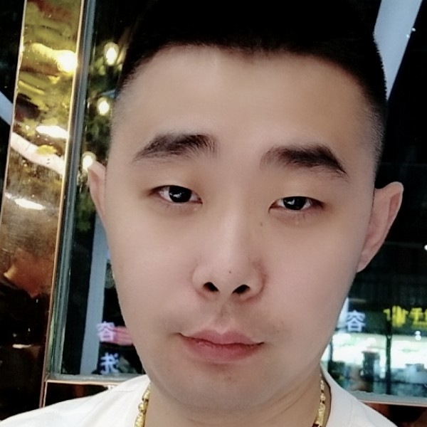 孤單扯霓裳的照片