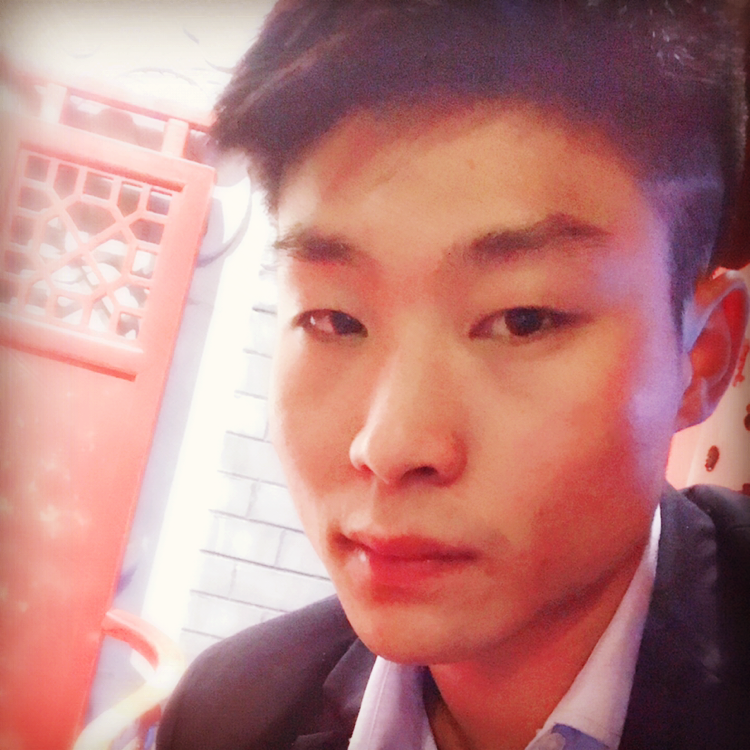 小健同学的照片