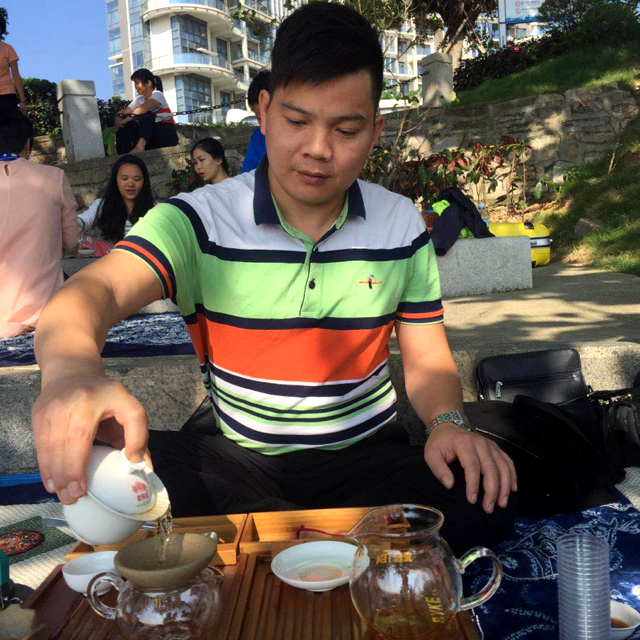 秀丽等待晨阳的照片