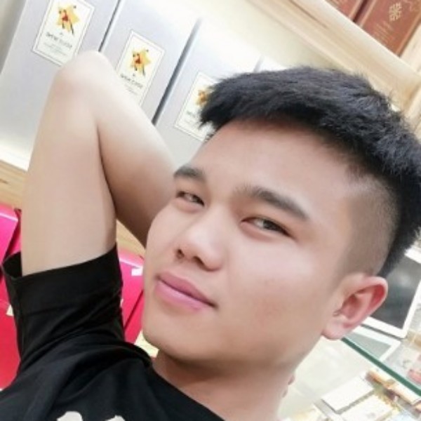 老虎怕黑的照片