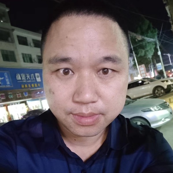 水杯扯冷静的照片