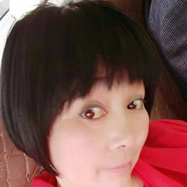 御姐发嗲的照片