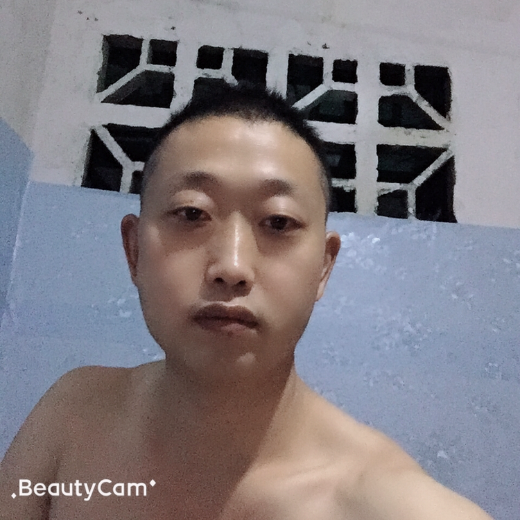 自信愿火的照片