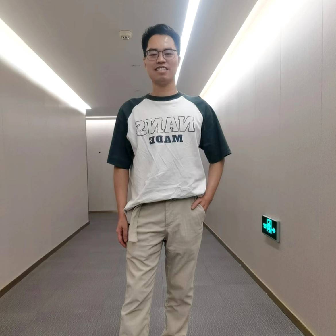性感的人字拖的照片