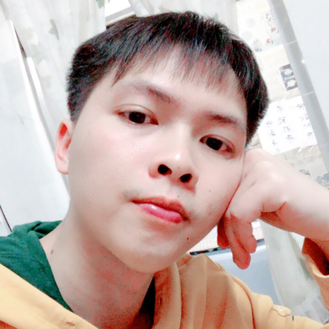 黑夜调皮的照片