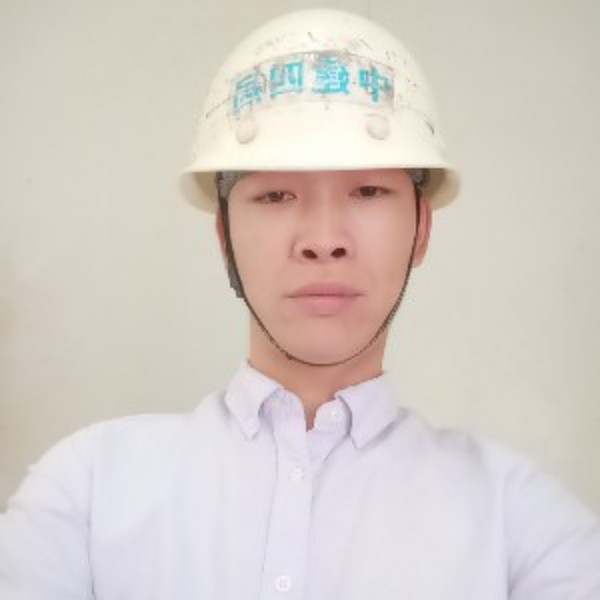 中国人邱凯的照片