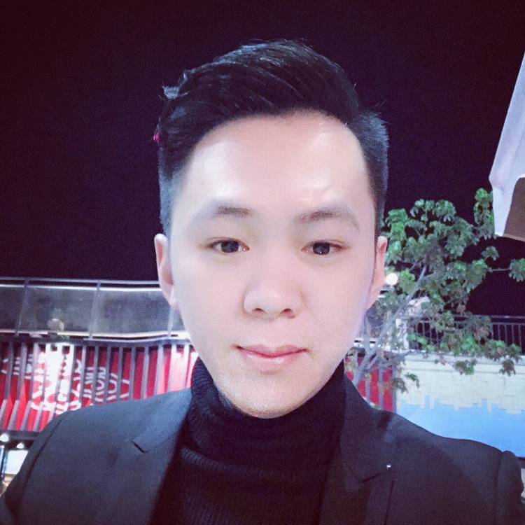 幸运男的照片