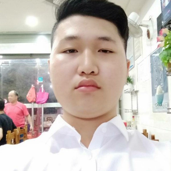 活力泪了水池的照片