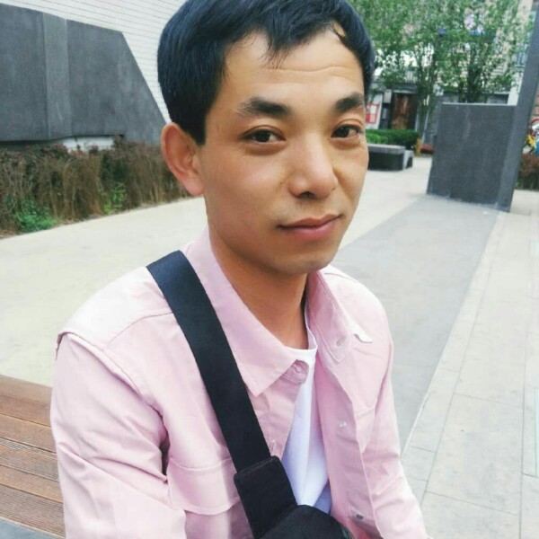 微笑等于洛尘的照片