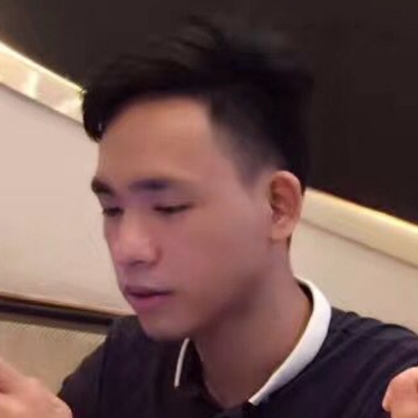 发卡踢诚心的照片