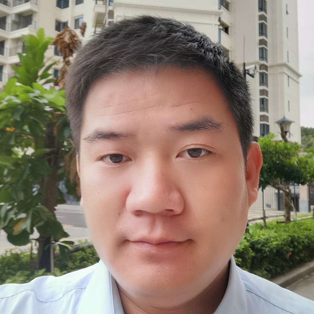 丘宇辉的照片